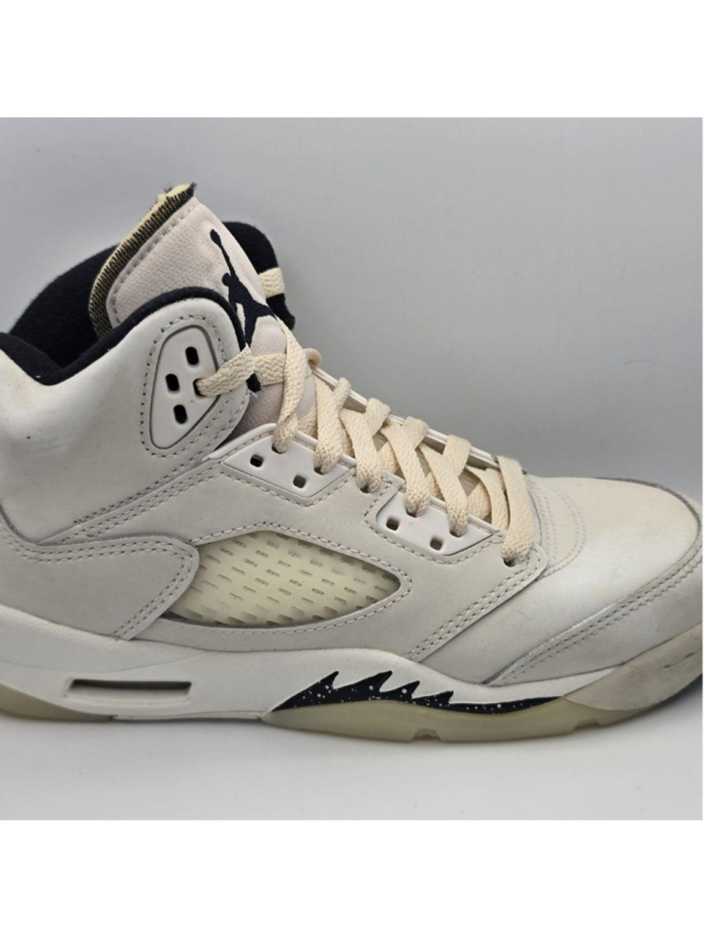Jordan Air Jordan 5 Men's Mid Top Sneakers DH2920-111 kids 4.5y
women's 6
